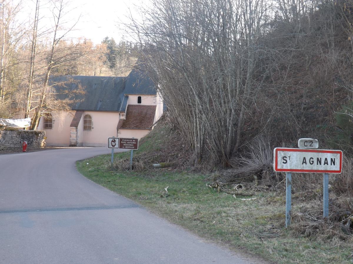 La Vieille Auberge Du Lac Saint-Agnan  ภายนอก รูปภาพ